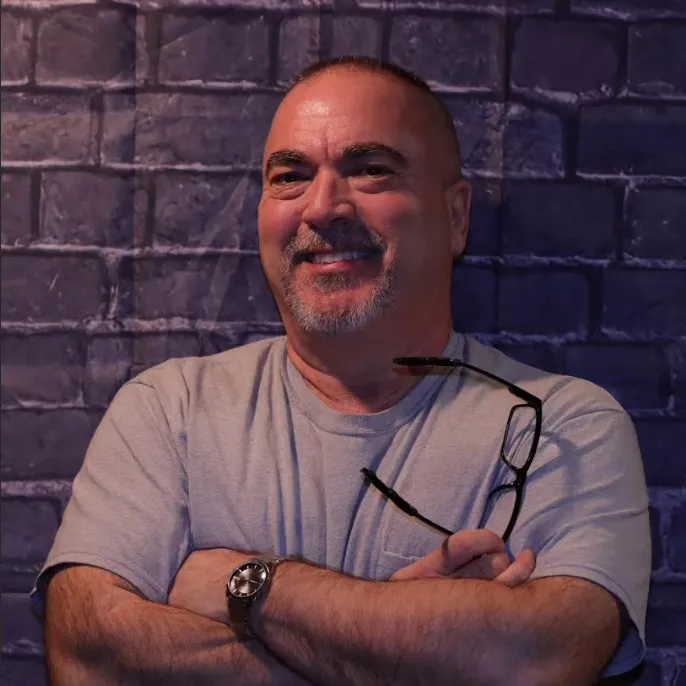 Ed, the craftsman behind Whisky Leather